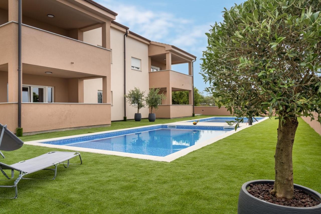 Apartmani Villa Ruby Linardici Exterior photo